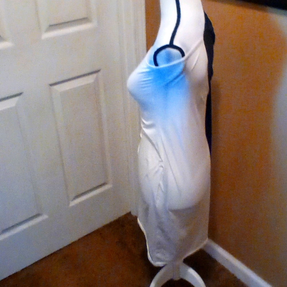 Dress - Picture 4 of 4